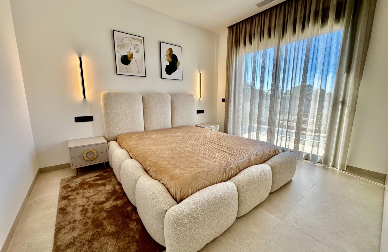 Resale - Villa - Orihuela - Las Colinas Golf