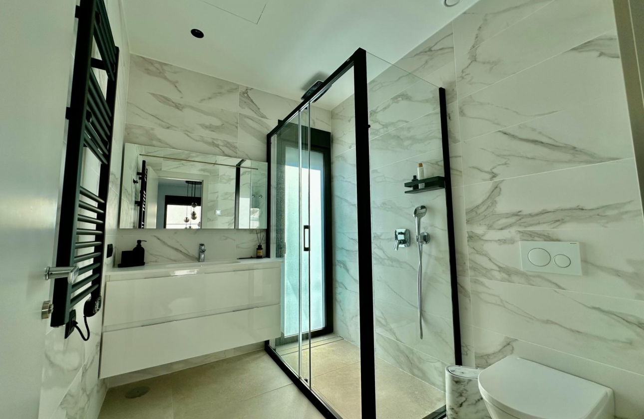 Resale - Villa - Orihuela - Las Colinas Golf