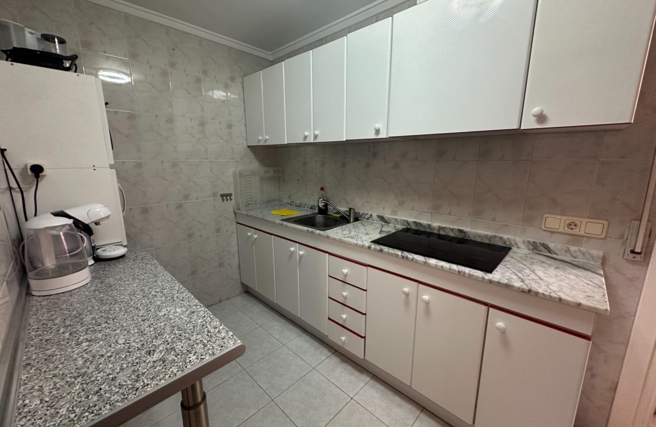 Resale - Apartment - Torrevieja - Centro