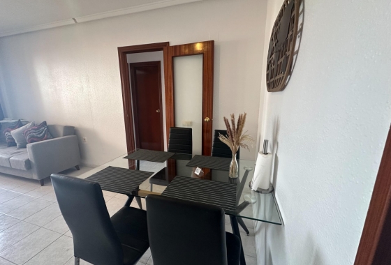 Resale - Apartment - Torrevieja - Centro