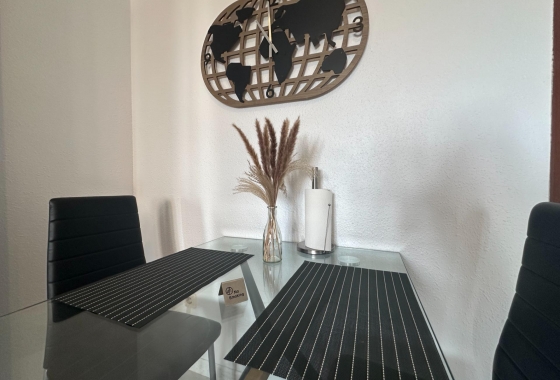 Resale - Apartment - Torrevieja - Centro