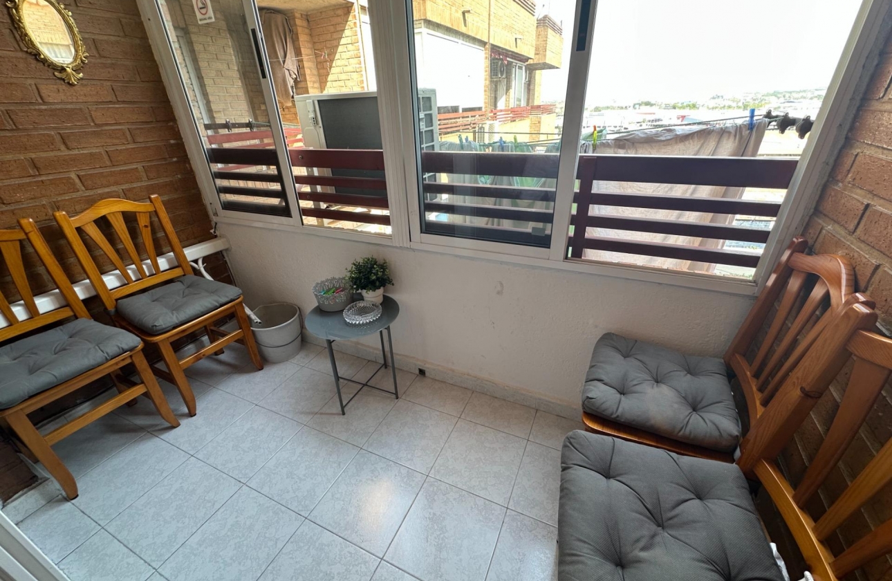 Resale - Apartment - Torrevieja - Centro