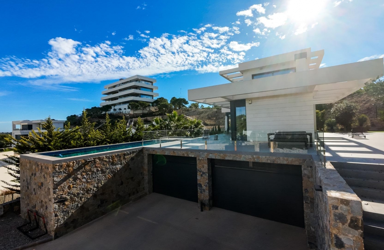 Resale - Villa - Orihuela - Las Colinas Golf