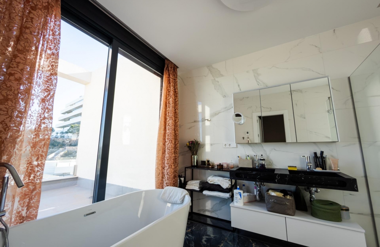 Resale - Villa - Orihuela - Las Colinas Golf