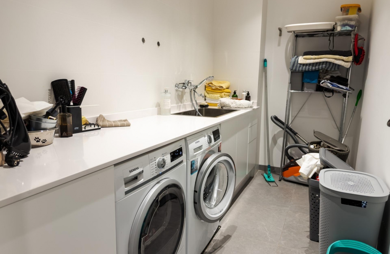 Resale - Villa - Orihuela - Las Colinas Golf