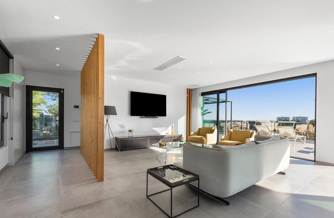 Resale - Villa - Orihuela - Las Colinas Golf