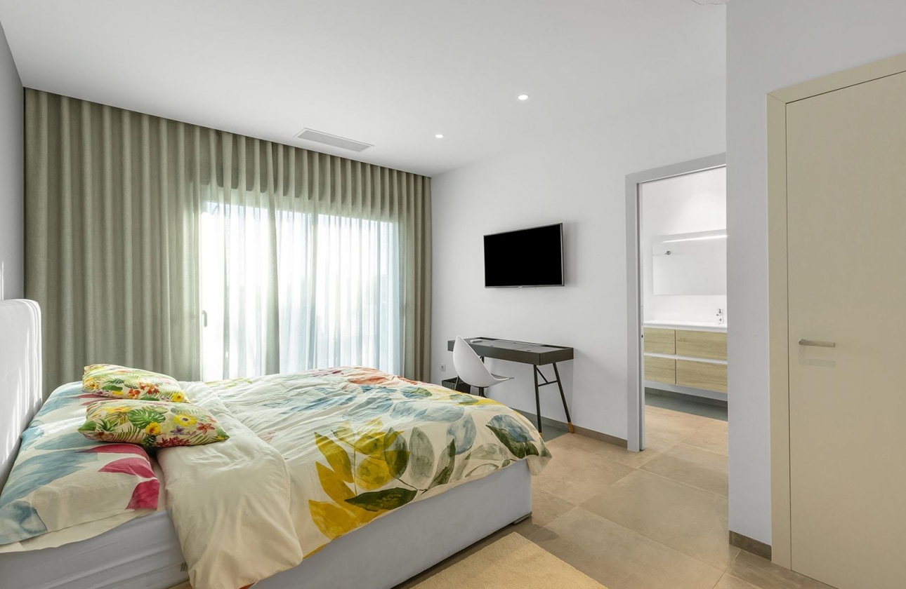 Resale - Villa - Orihuela - Las Colinas Golf