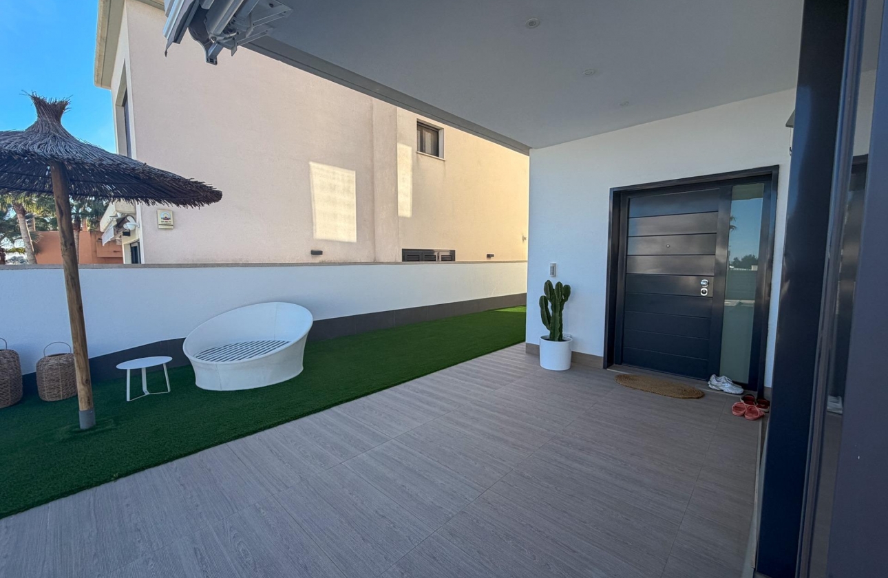 Resale - Villa - San Miguel de Salinas - Bellavista