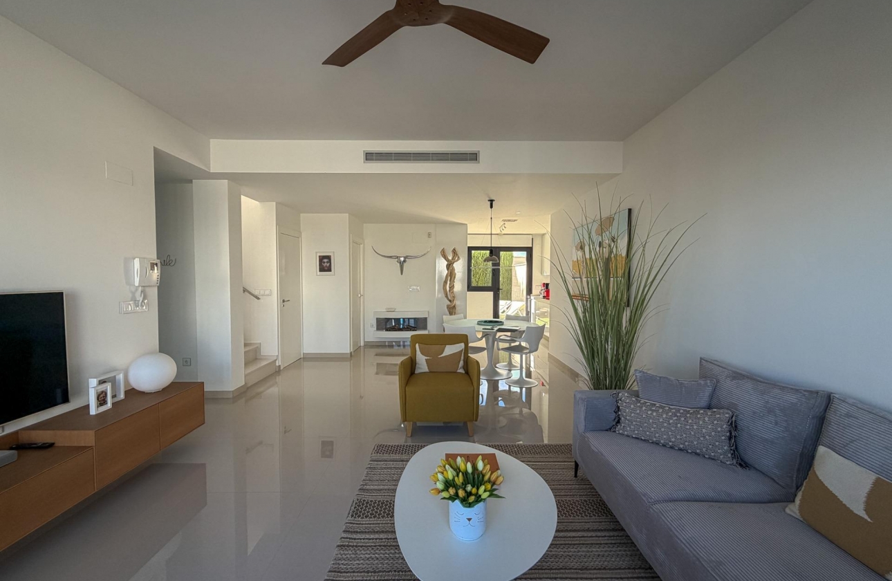 Resale - Villa - San Miguel de Salinas - Bellavista