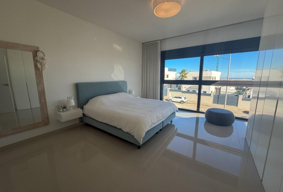 Resale - Villa - San Miguel de Salinas - Bellavista