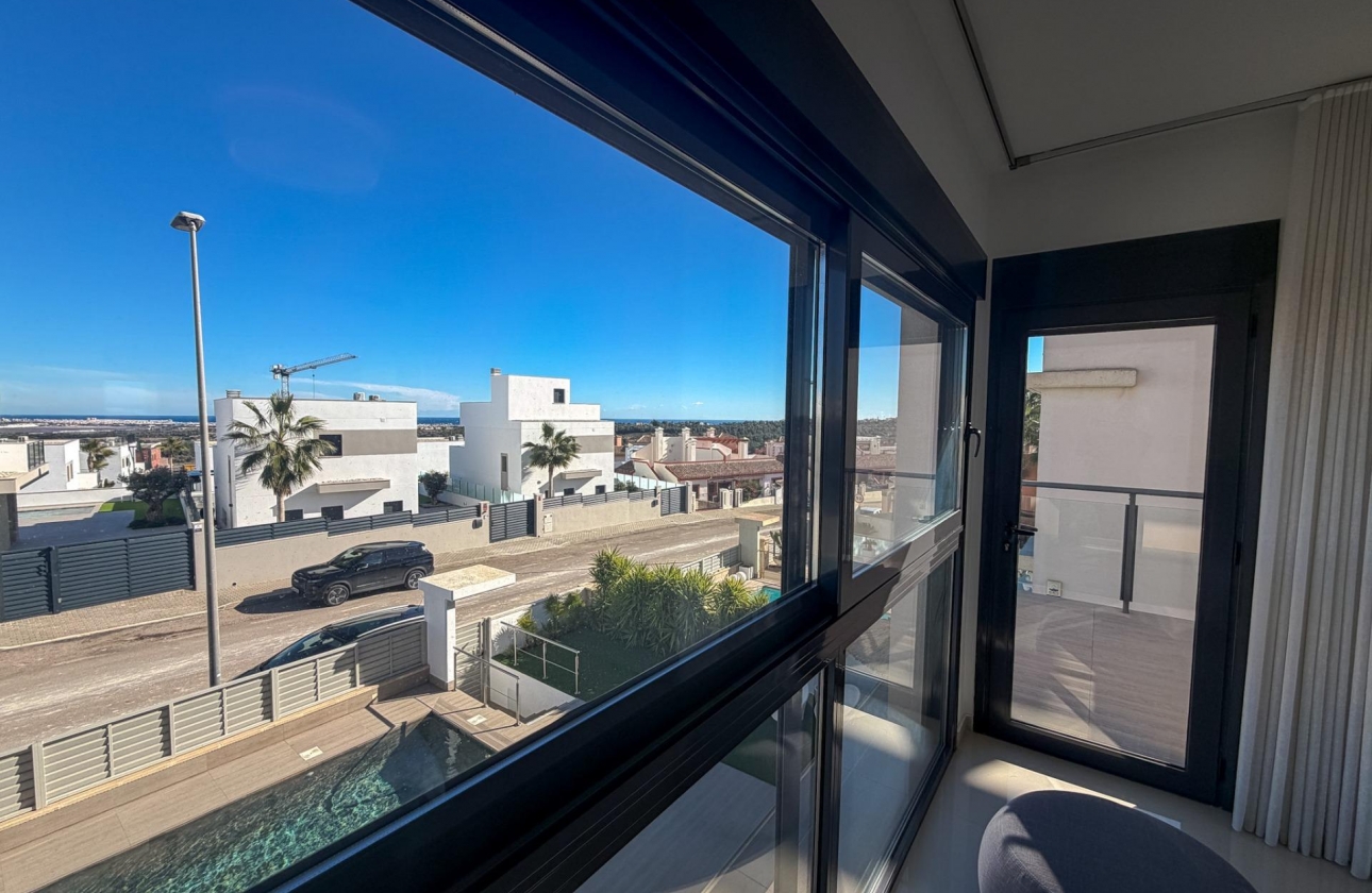 Resale - Villa - San Miguel de Salinas - Bellavista