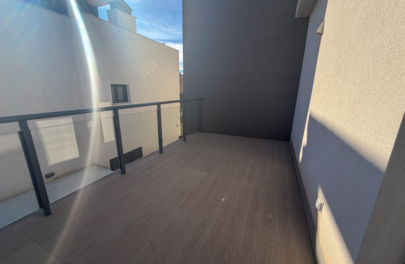 Resale - Villa - San Miguel de Salinas - Bellavista