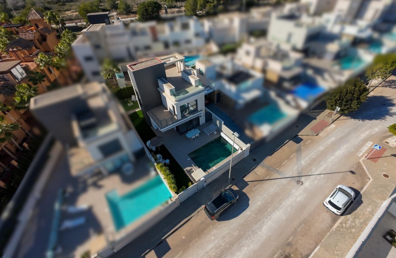 Resale - Villa - San Miguel de Salinas - Bellavista