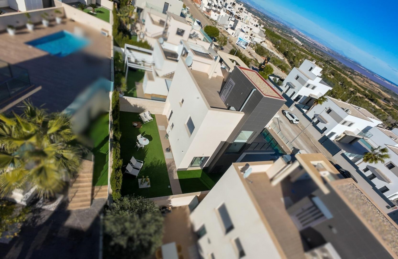 Resale - Villa - San Miguel de Salinas - Bellavista