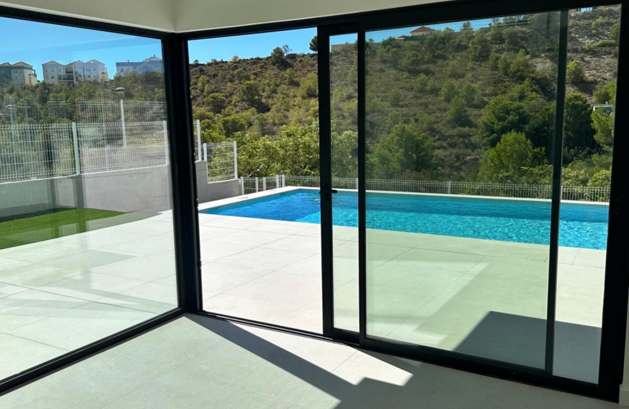 Resale - Villa - Finestrat - Alicante