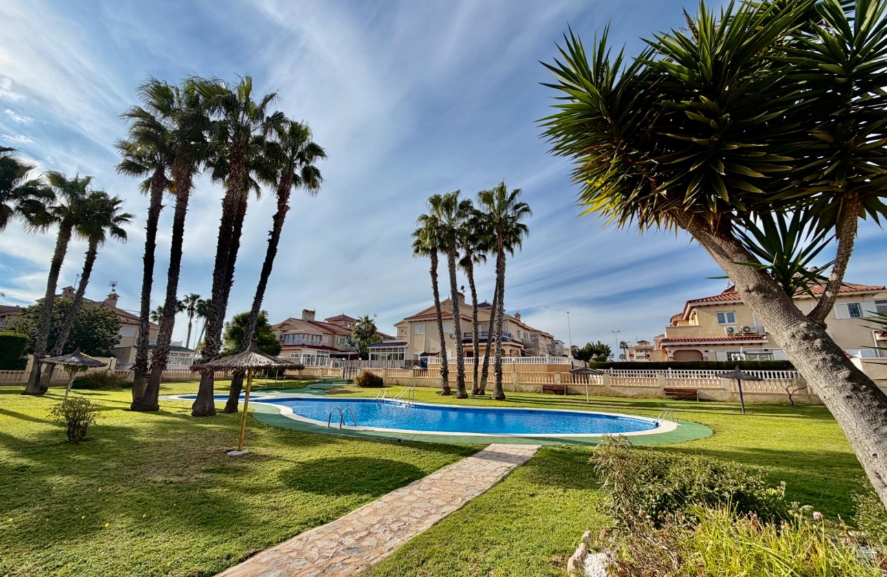 Resale - Apartment - Orihuela Costa - Playa Flamenca Norte