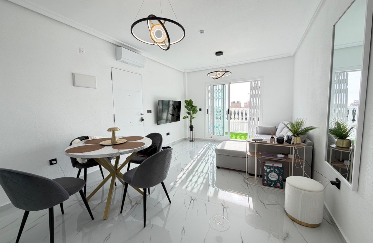 Resale - Apartment - Orihuela Costa - Playa Flamenca Norte