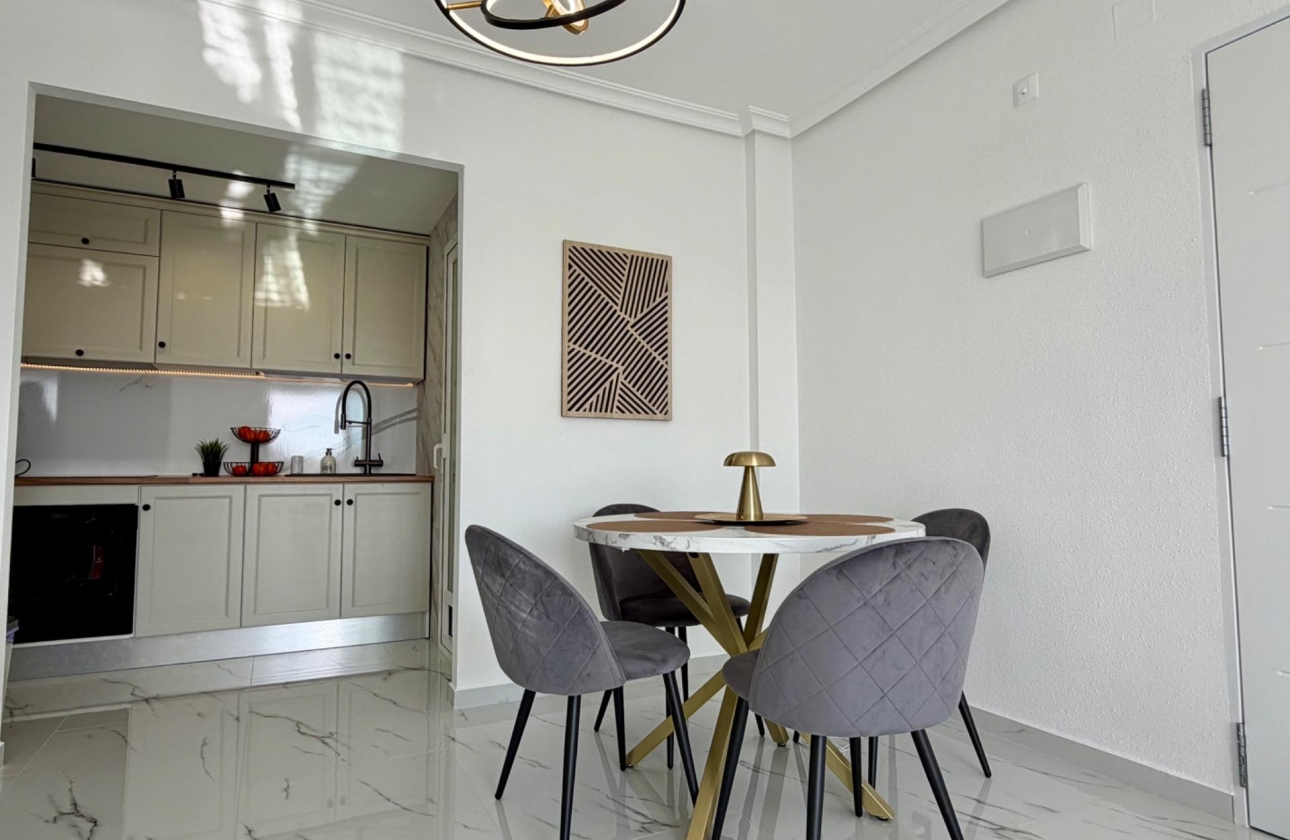 Resale - Apartment - Orihuela Costa - Playa Flamenca Norte