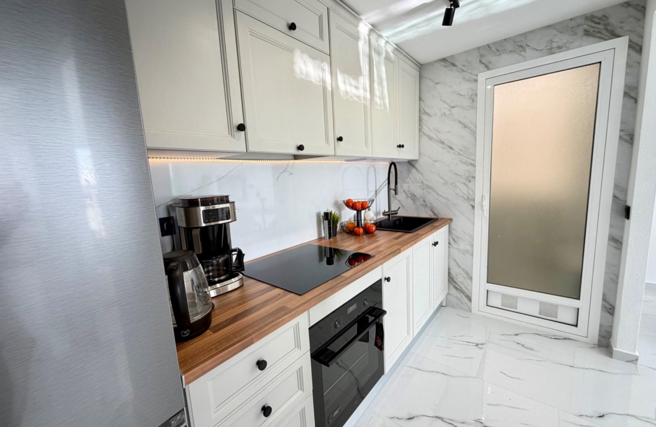 Resale - Apartment - Orihuela Costa - Playa Flamenca Norte