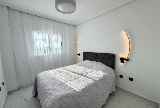 Resale - Apartment - Orihuela Costa - Playa Flamenca Norte