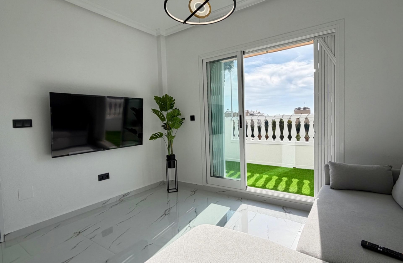 Resale - Apartment - Orihuela Costa - Playa Flamenca Norte