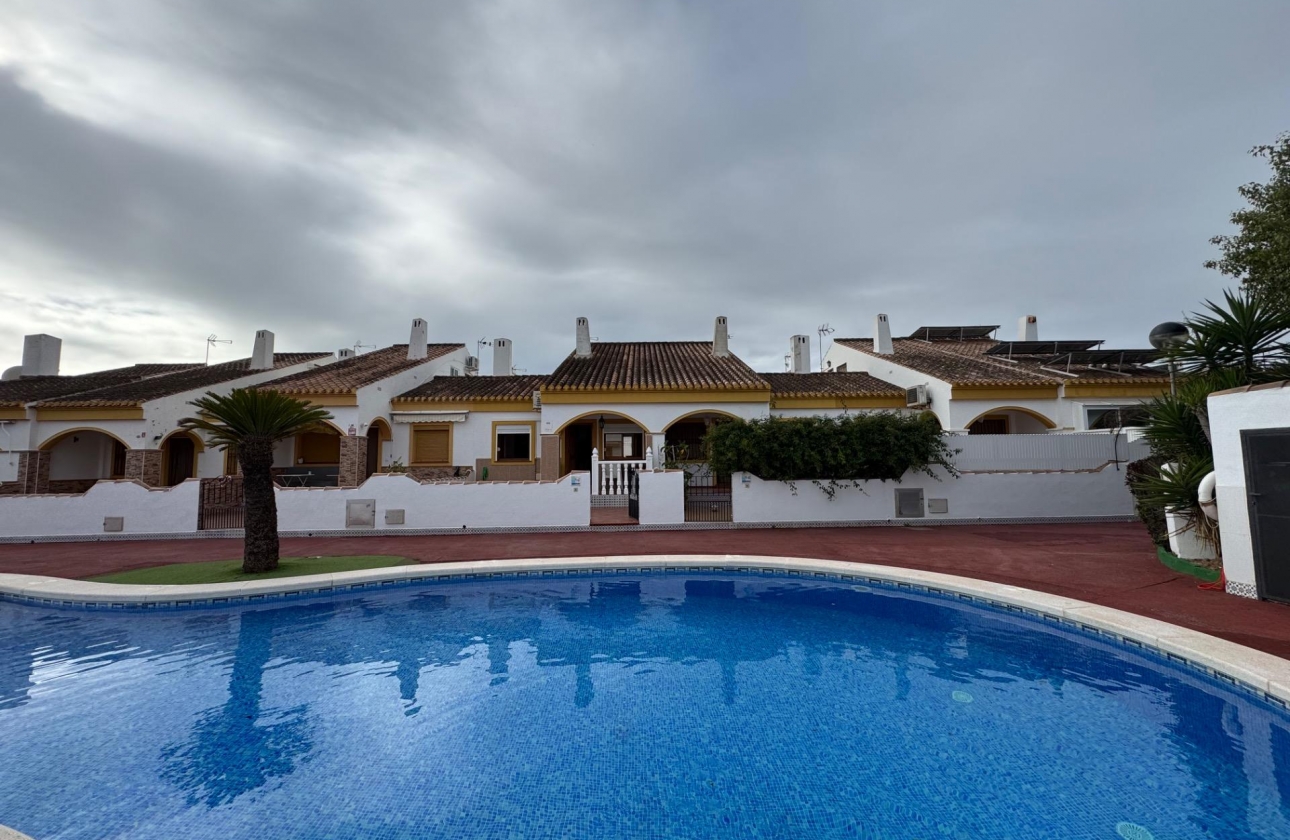 Resale - house - Pilar de la Horadada - Torre de la Horadada