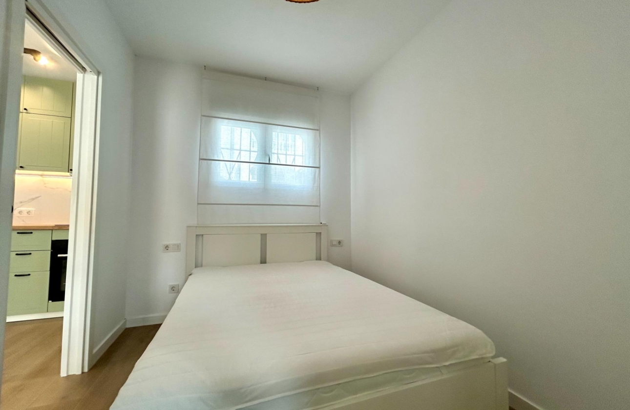 Resale - Apartment - San Miguel de Salinas - Las filipinas