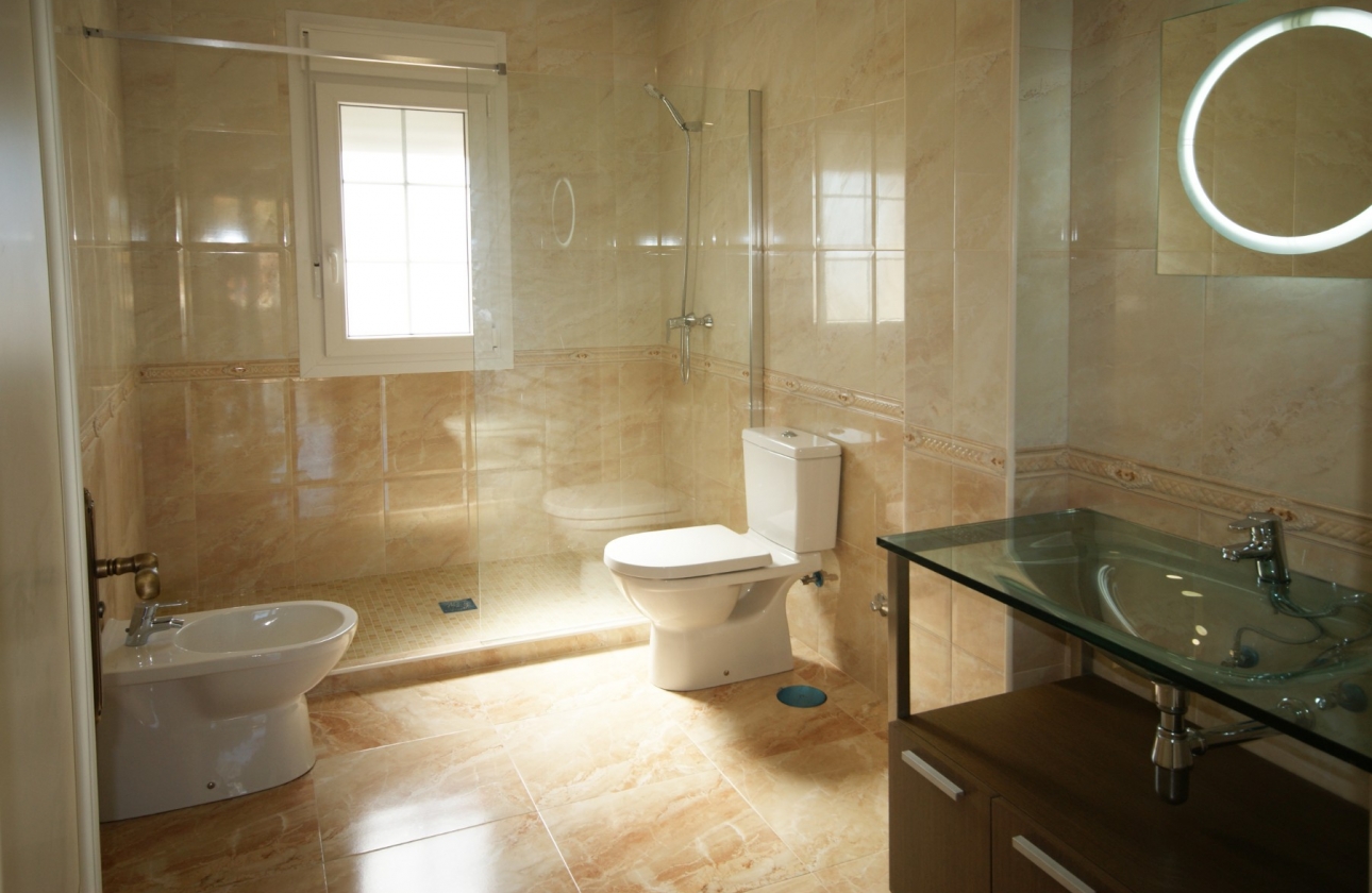 Resale - Villa - Cabo Roig - MUY CERCA DE LA PLAYA