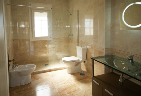 Resale - Villa - Cabo Roig - MUY CERCA DE LA PLAYA