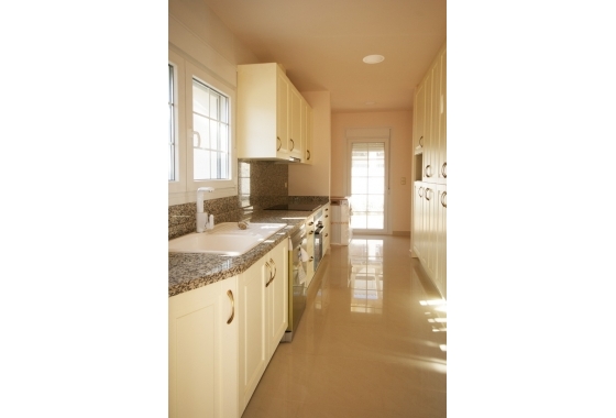 Resale - Villa - Cabo Roig - MUY CERCA DE LA PLAYA