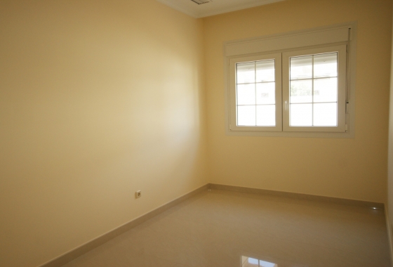 Resale - Villa - Cabo Roig - MUY CERCA DE LA PLAYA