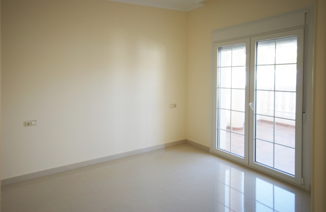 Resale - Villa - Cabo Roig - MUY CERCA DE LA PLAYA