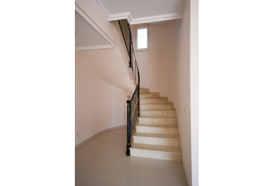 Resale - Villa - Cabo Roig - MUY CERCA DE LA PLAYA