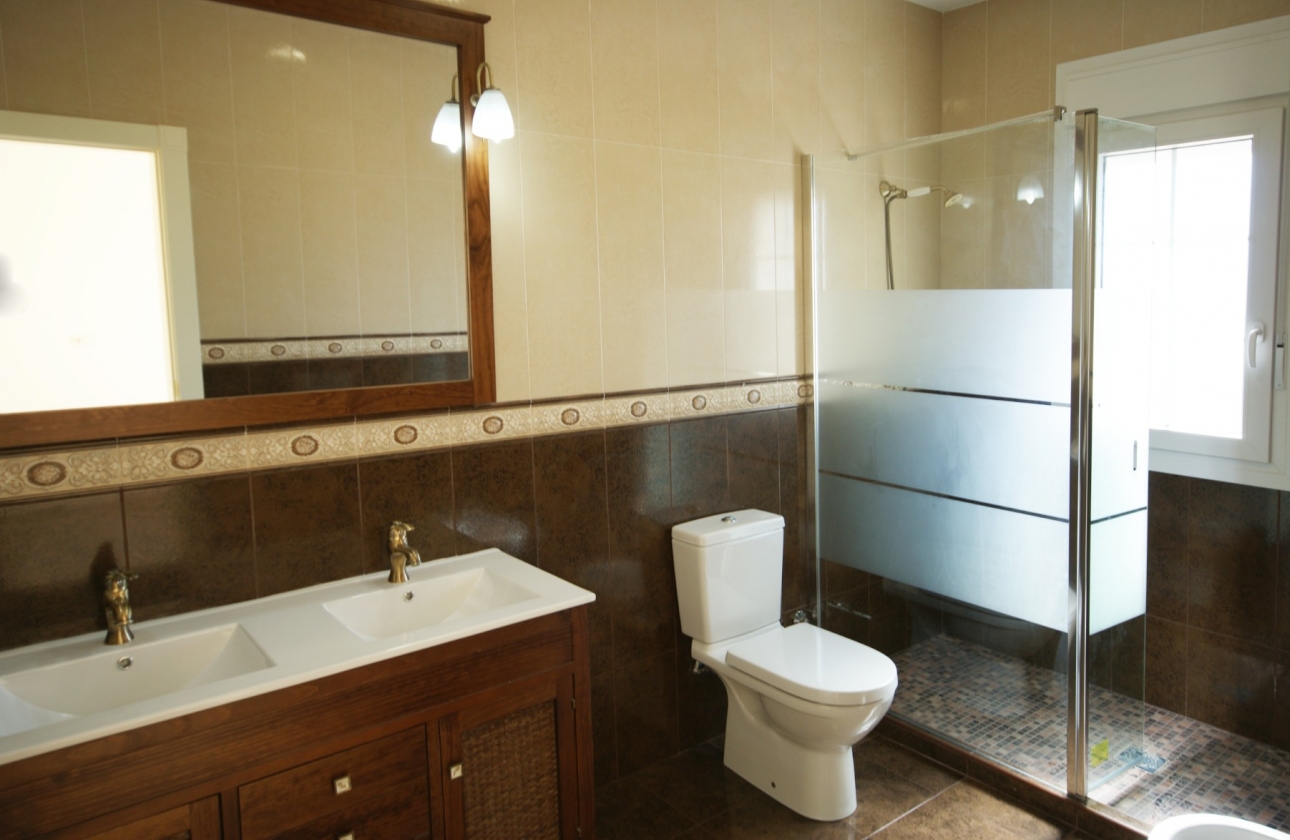 Resale - Villa - Cabo Roig - MUY CERCA DE LA PLAYA