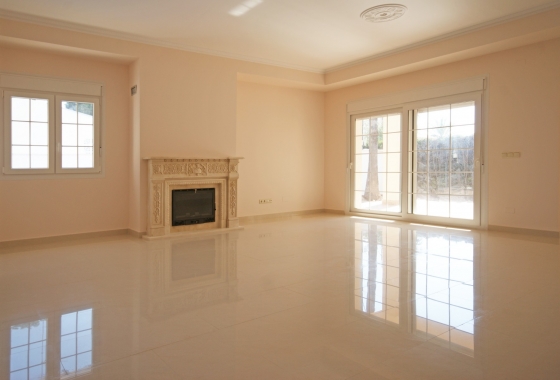 Resale - Villa - Cabo Roig - MUY CERCA DE LA PLAYA