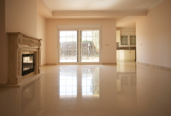 Resale - Villa - Cabo Roig - MUY CERCA DE LA PLAYA