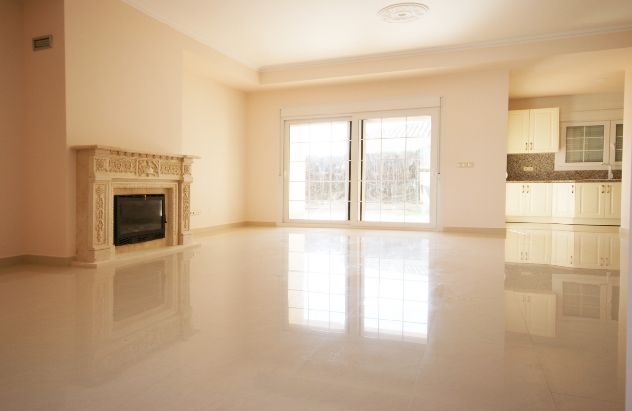 Resale - Villa - Cabo Roig - MUY CERCA DE LA PLAYA