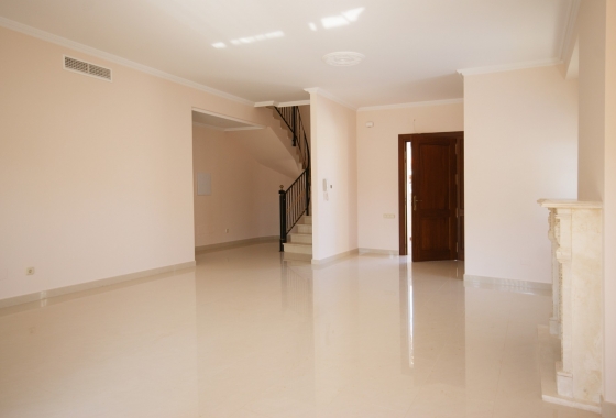 Resale - Villa - Cabo Roig - MUY CERCA DE LA PLAYA