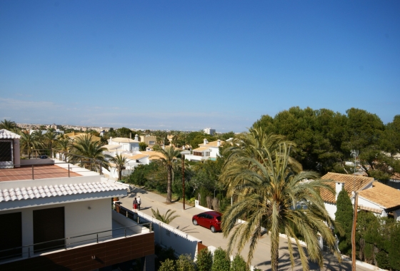 Resale - Villa - Cabo Roig - MUY CERCA DE LA PLAYA