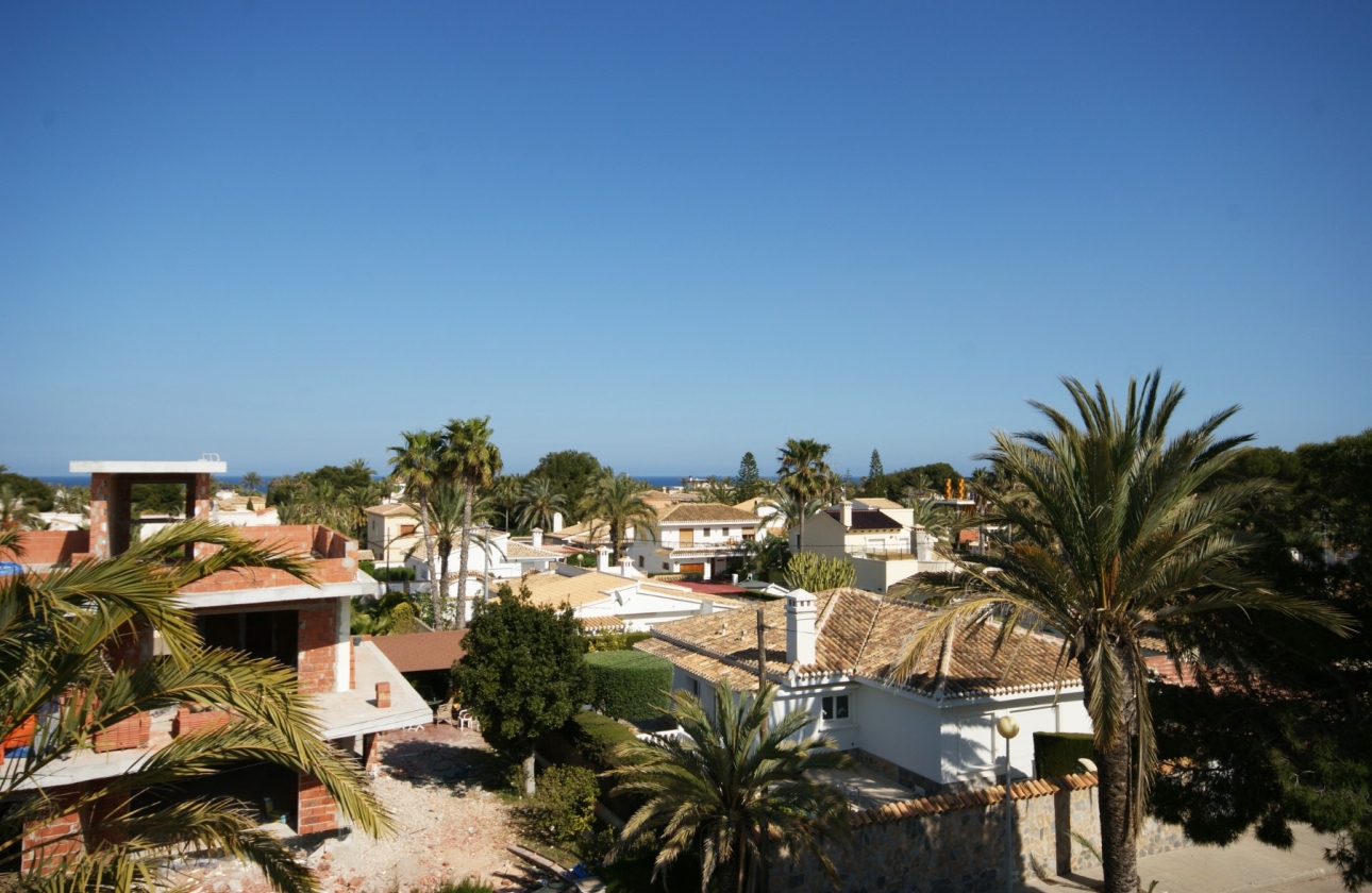 Resale - Villa - Cabo Roig - MUY CERCA DE LA PLAYA