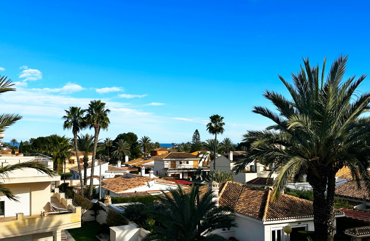 Resale - Villa - Cabo Roig - MUY CERCA DE LA PLAYA