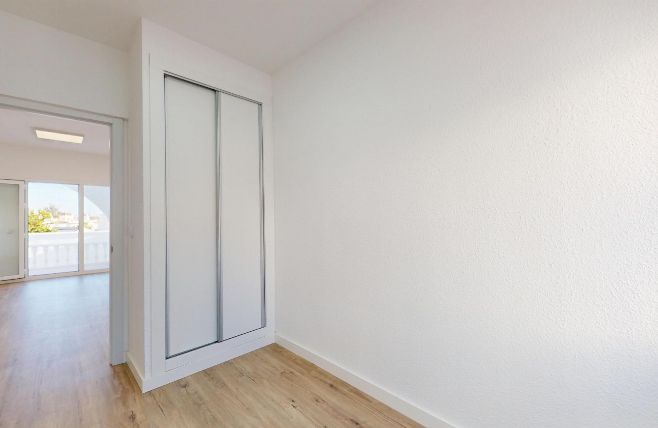 Resale - Bungalow - Orihuela Costa - Blue Lagoon