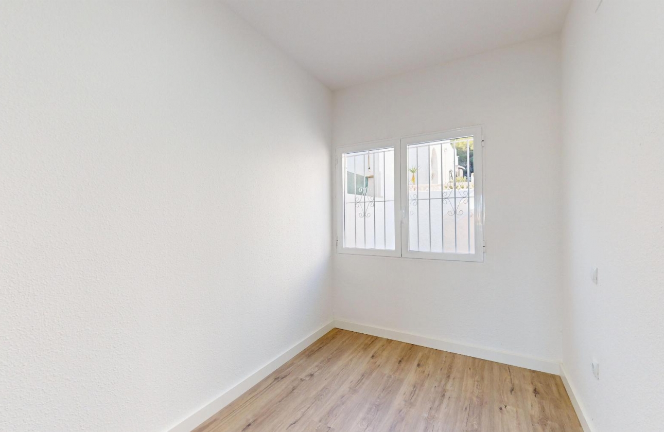 Resale - Bungalow - Orihuela Costa - Blue Lagoon