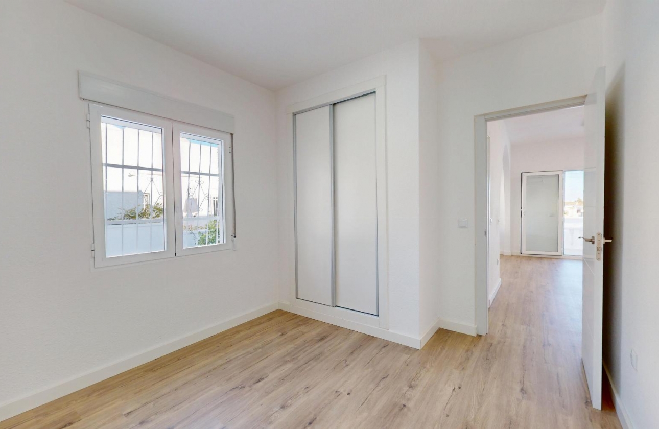 Resale - Bungalow - Orihuela Costa - Blue Lagoon