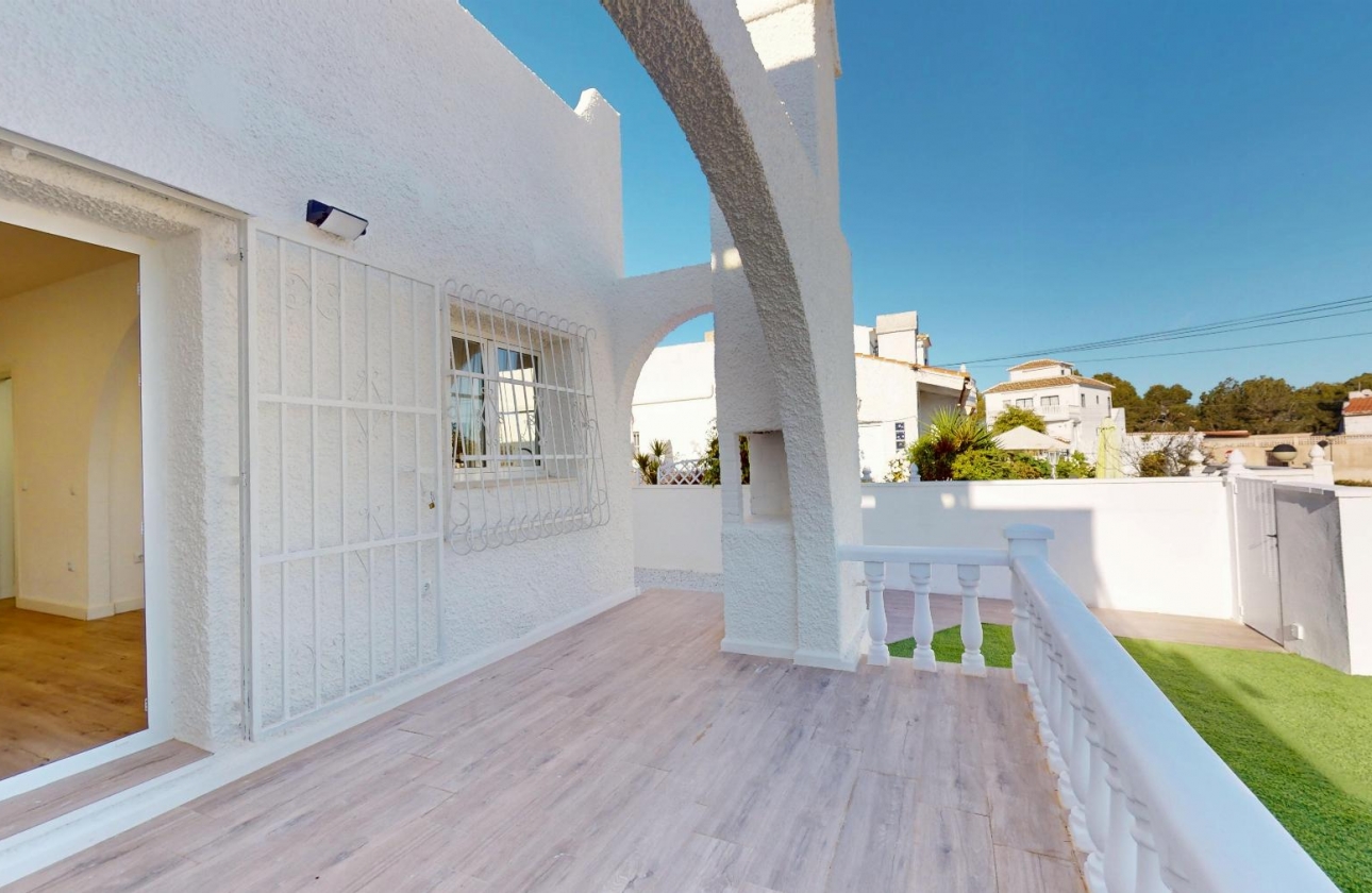 Resale - Bungalow - Orihuela Costa - Blue Lagoon