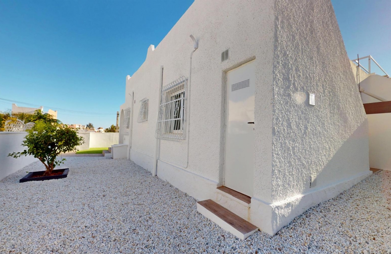 Resale - Bungalow - Orihuela Costa - Blue Lagoon