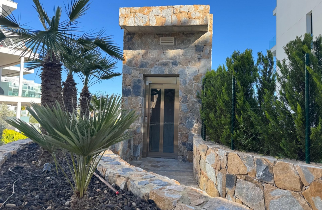 Resale - Apartment - Orihuela - Las Colinas Golf