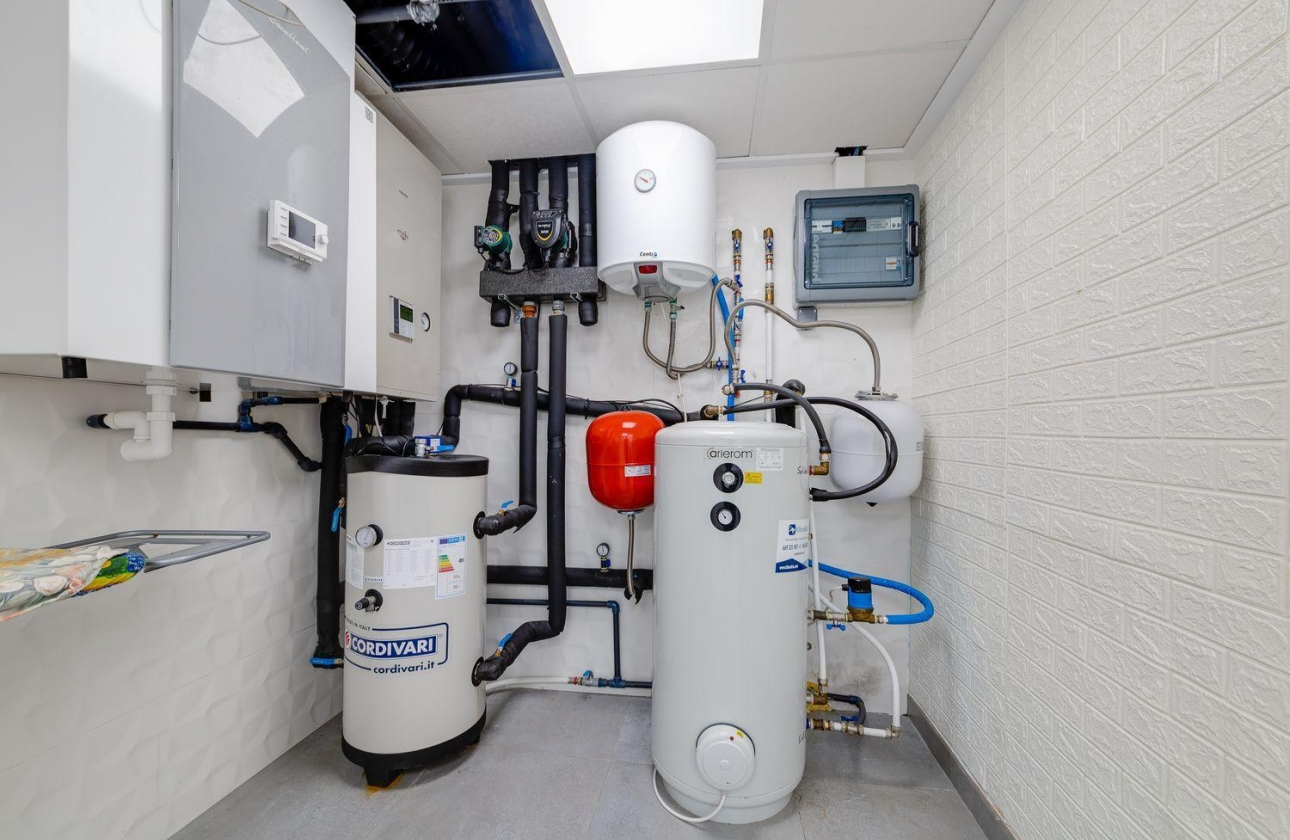 Resale - Villa - Torrevieja - Los Balcones