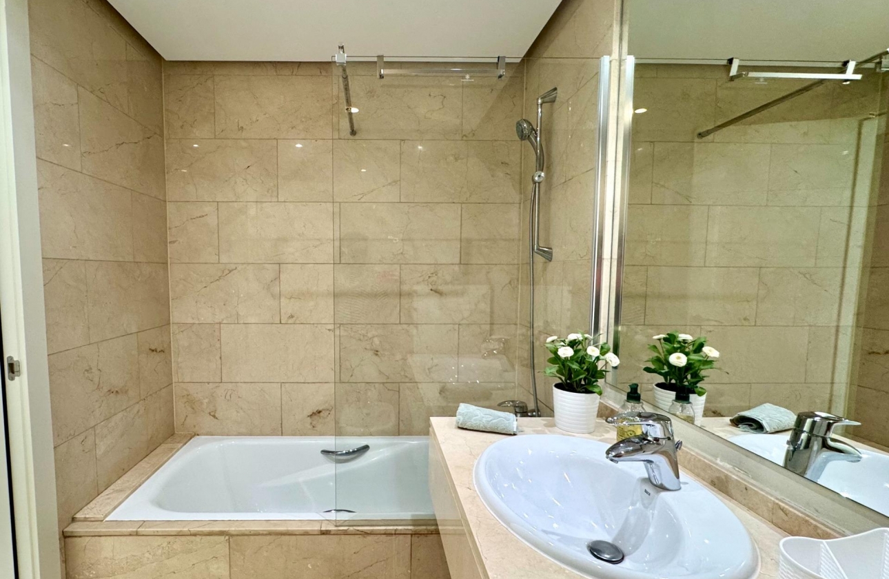 Resale - Villa - Orihuela - Las Colinas Golf