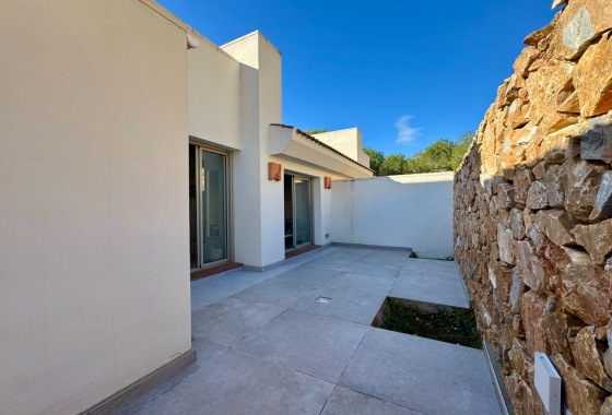 Resale - Villa - Orihuela - Las Colinas Golf
